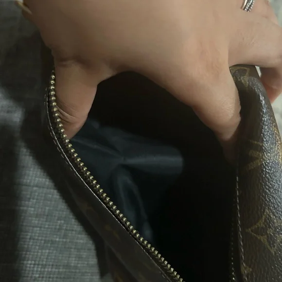 Louis Vuitton Brown Monogram Bumbag!! - Picture 8 of 11